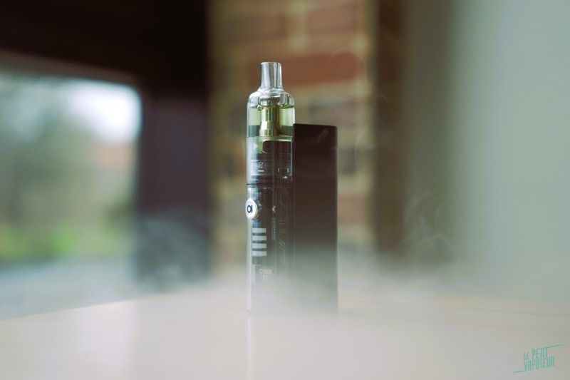 focus-pod-cyber-gt-2400-blog-le-petit-vapoteur (1)